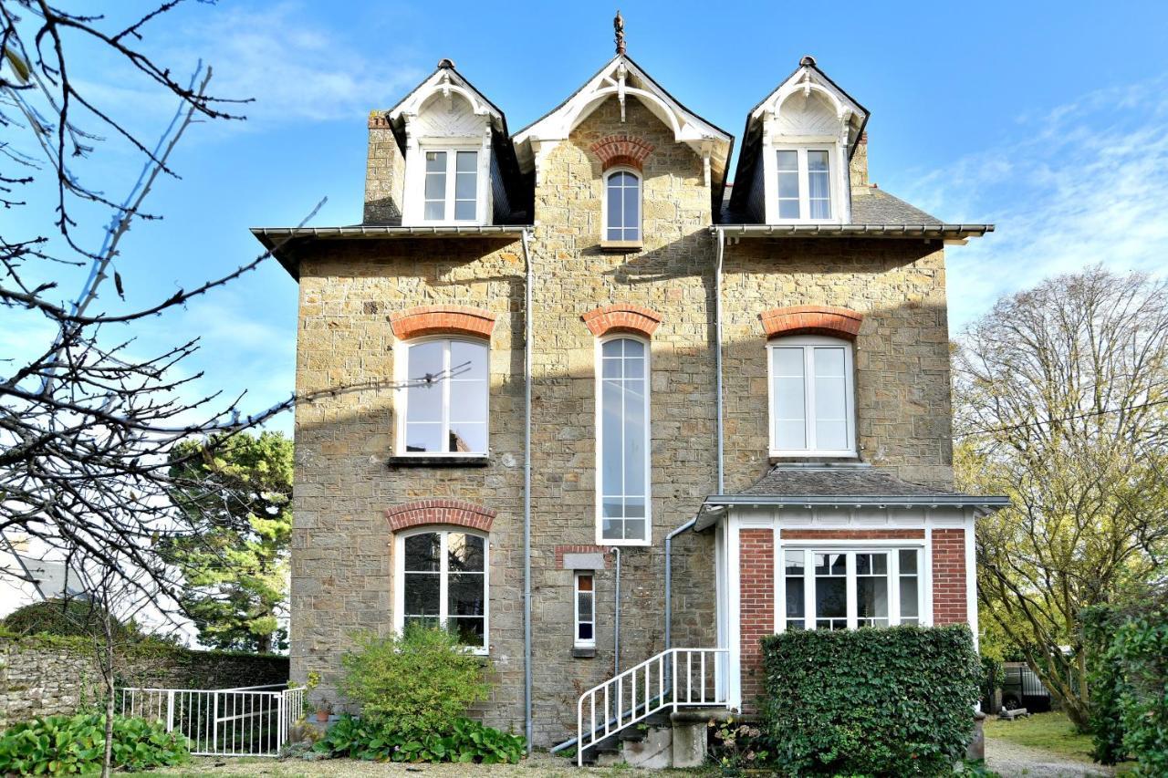 La Brise Cancalaise - Maison Typique Avec Vue Mer Cancale Eksteriør billede