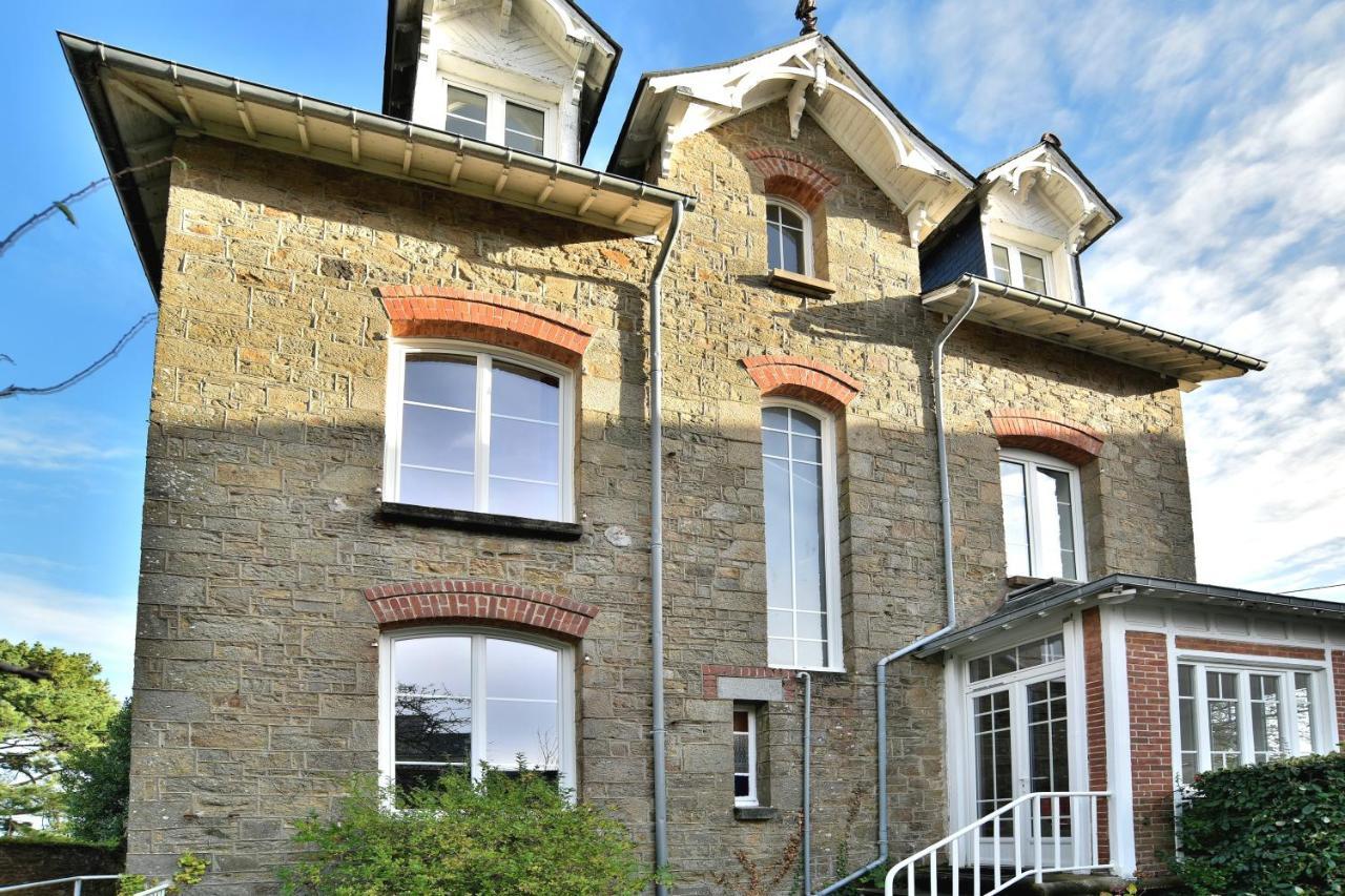 La Brise Cancalaise - Maison Typique Avec Vue Mer Cancale Eksteriør billede